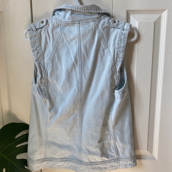 Forever 21 Denim Vest - Picture 2 of 2